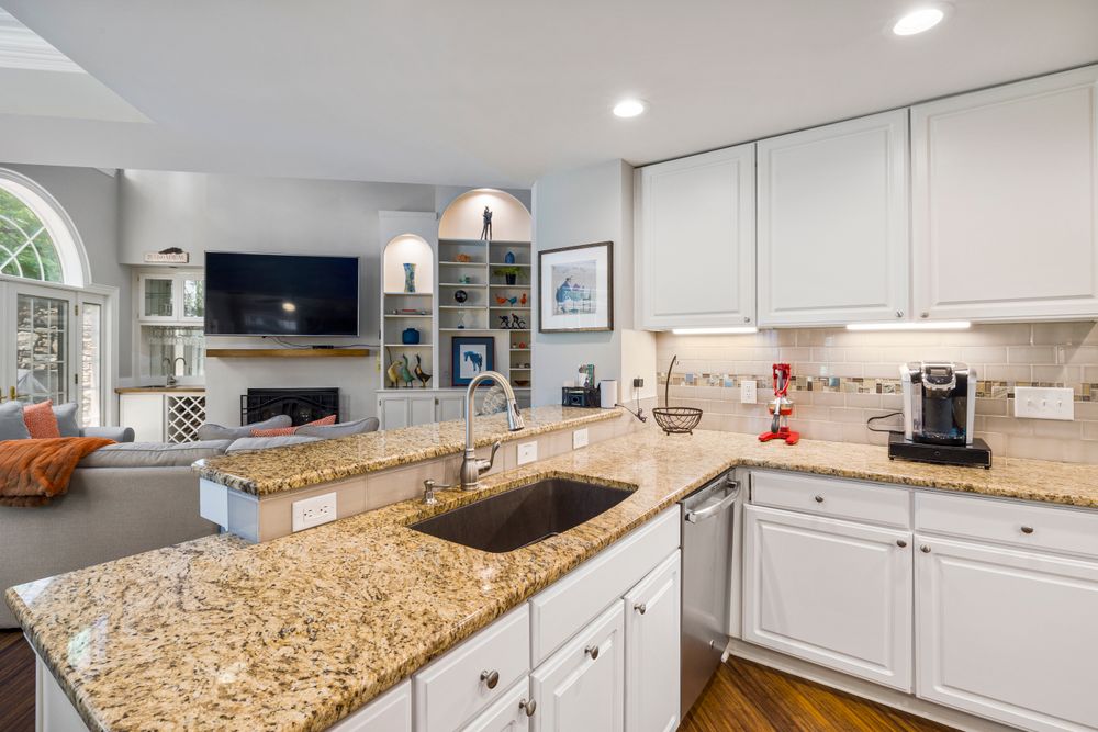 How to Make Your Small Kitchen Feel Huge? A Step-by-Step Guide